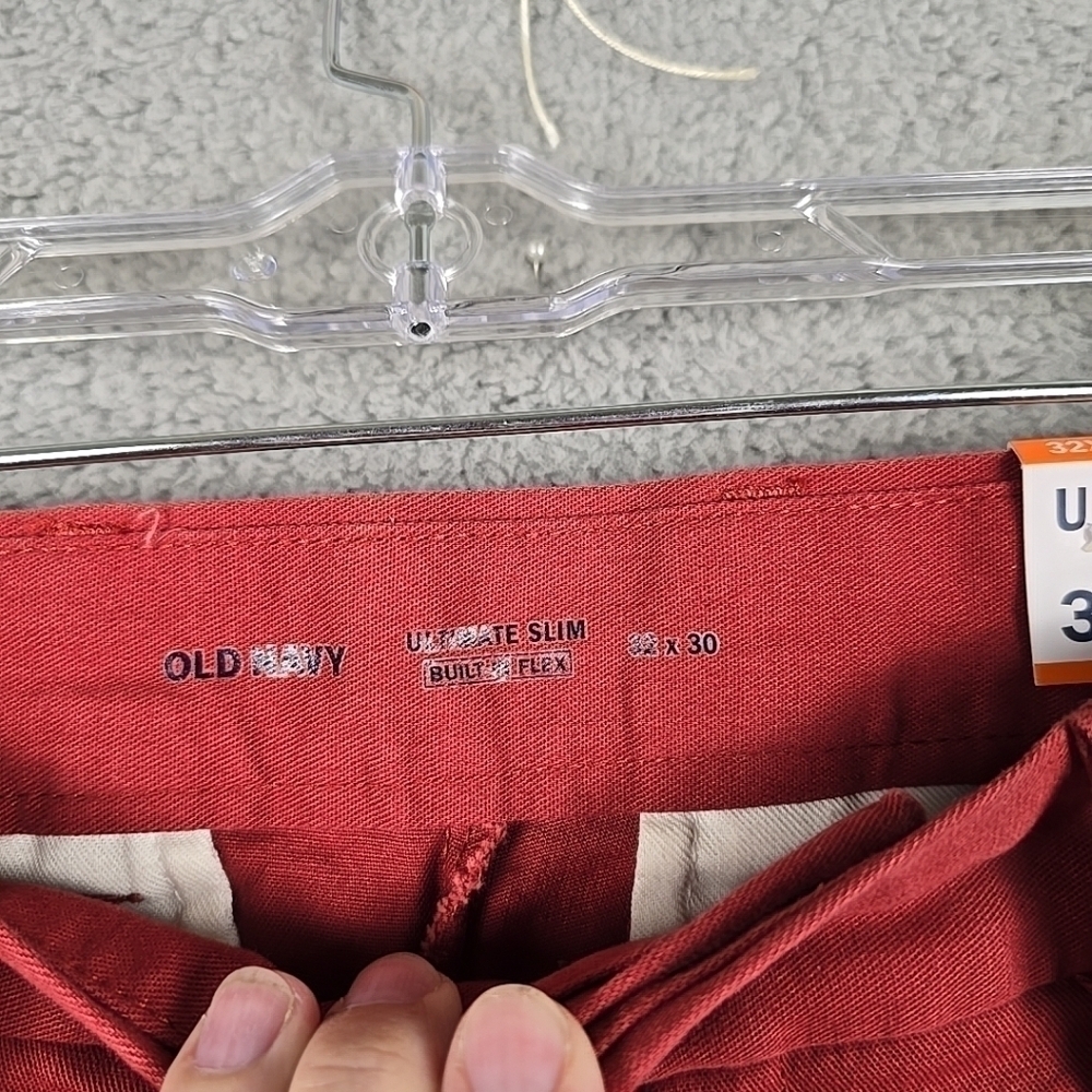 Old Navy Ultimate Slim Built In Flex Red Women's Pants Size 32 X 30 - Picture 4 of 16